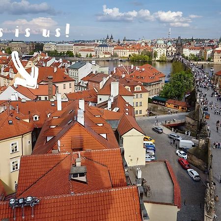 Queen Bee Apartments Praga Exterior foto